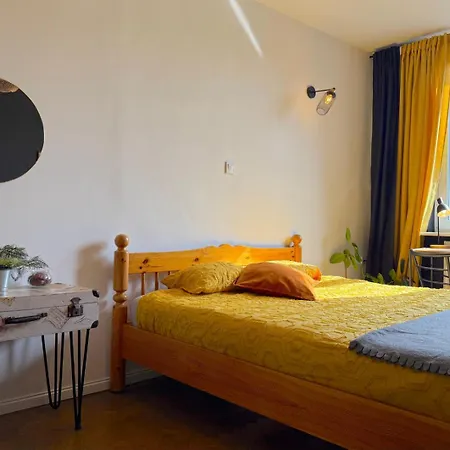 Vinyl - Charming Place, 15 Minutes To Old Town & Seaside Гданьск