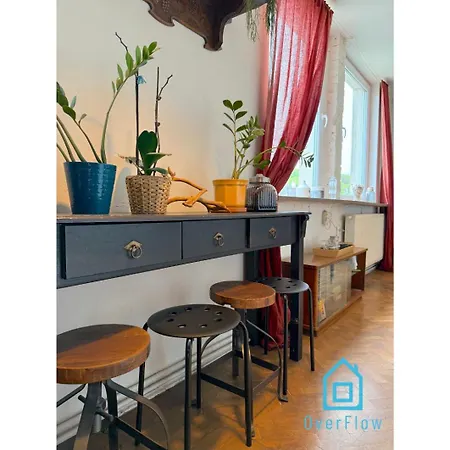 Vinyl - Charming Place, 15 Minutes To Old Town & Seaside Проживание в семье Гданьск